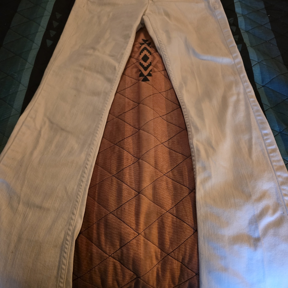 Levi's Superlow 518 Jeans in Light Cream